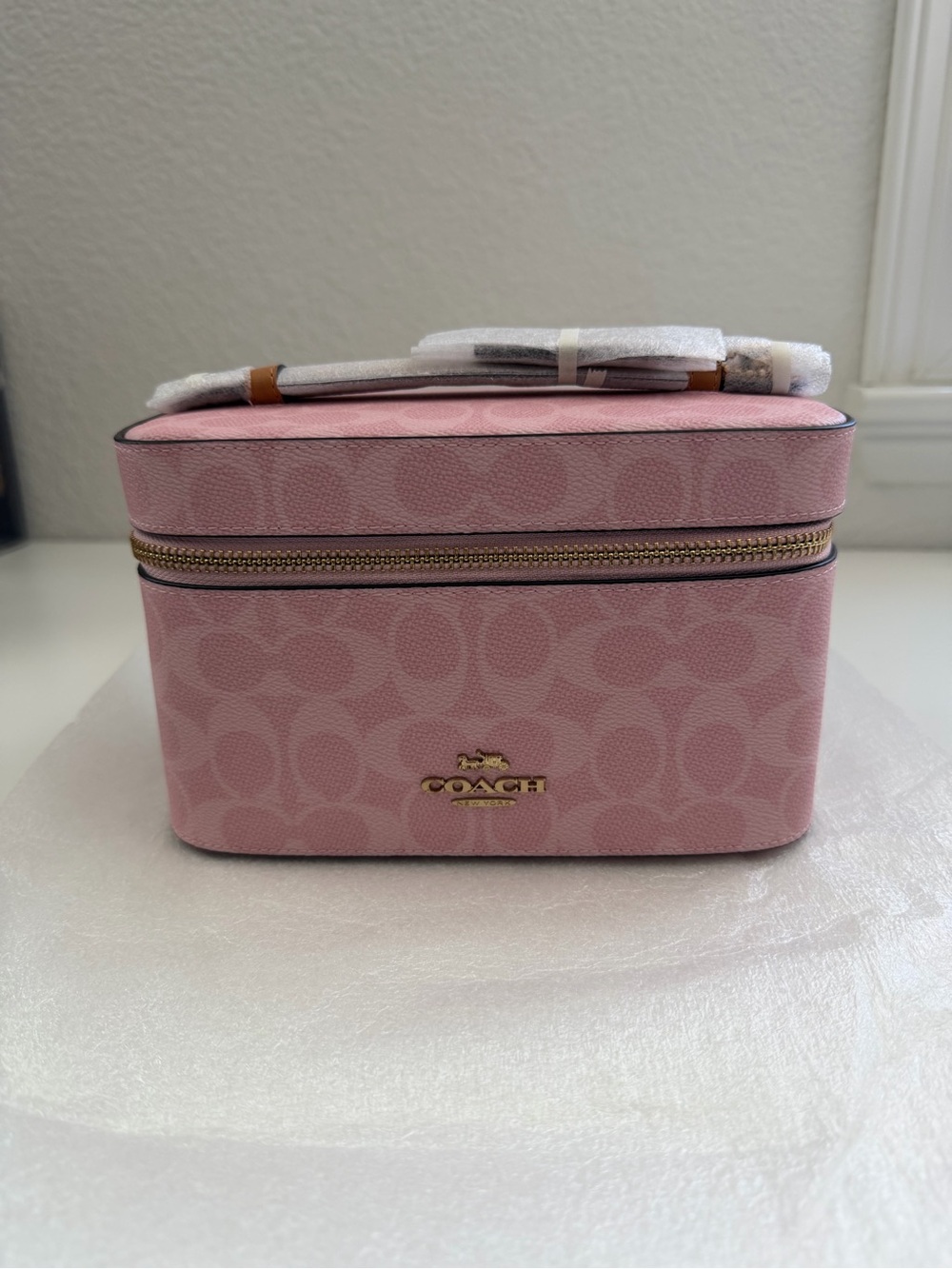 βSOLDβ Coach Powder Pink Cosmetic Case In Signature Canvas - Picture 5 of 8